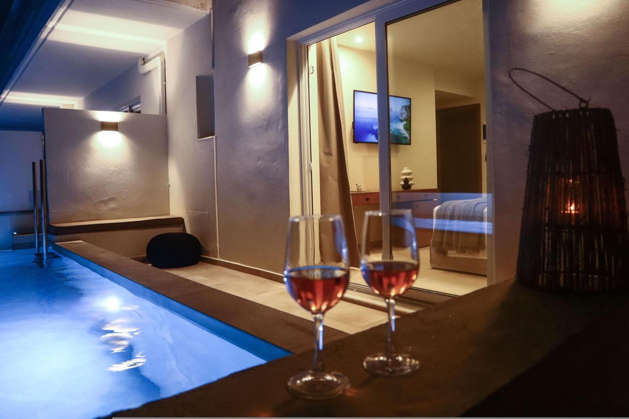 Rhotheon Suites In Lalyssos Eksteriør billede