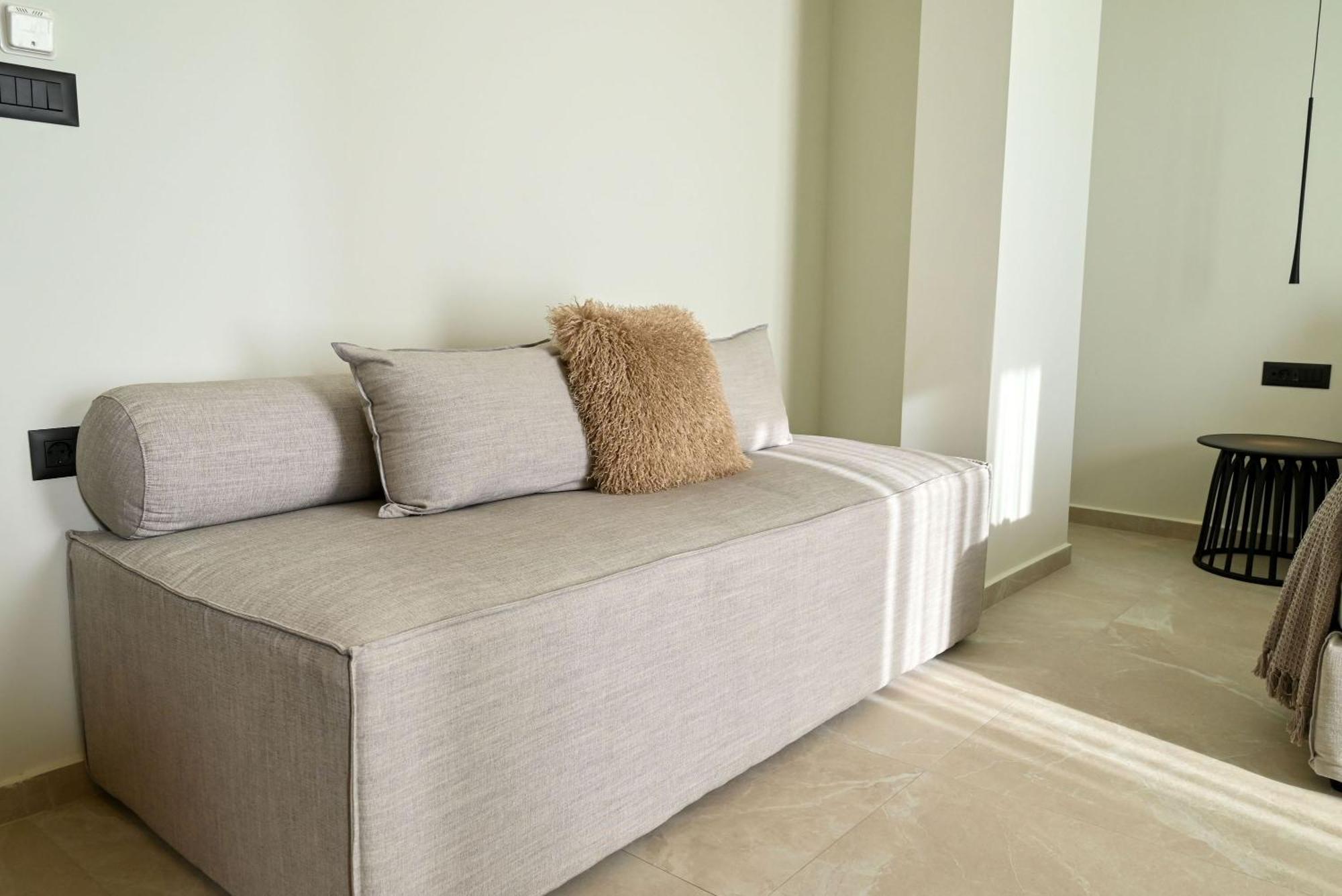 Rhotheon Suites In Lalyssos Eksteriør billede