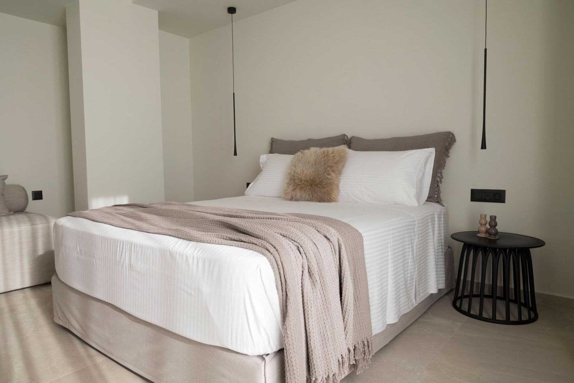 Rhotheon Suites In Lalyssos Eksteriør billede