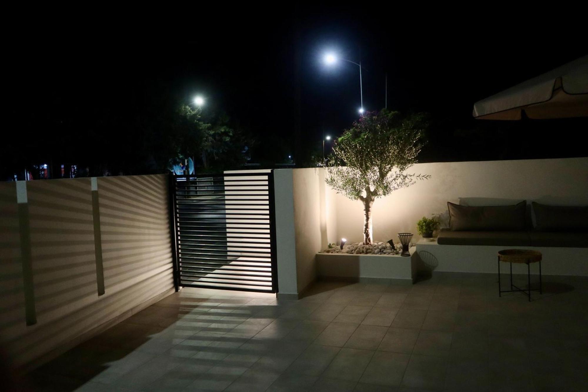 Rhotheon Suites In Lalyssos Eksteriør billede