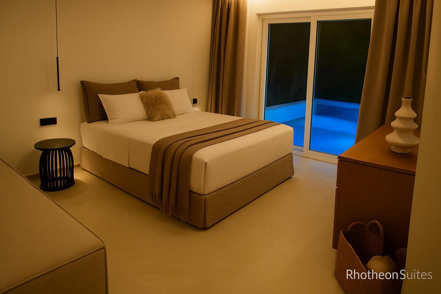Rhotheon Suites In Lalyssos Eksteriør billede